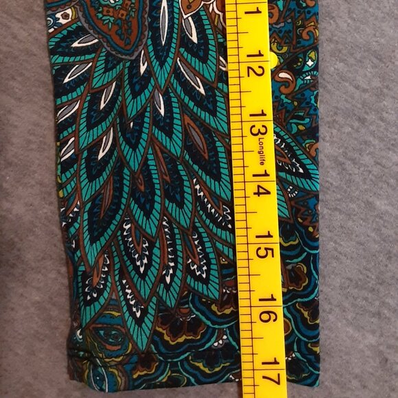 Per Seption Concept Woman's Dress Size MEDIUM. Elbow Length Sleeve. Knee Length - Picture 2 of 8